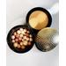 Свотч на Guerlain Meteorites Goldenland Light-Revealing Pearls of Powder от Екатерина