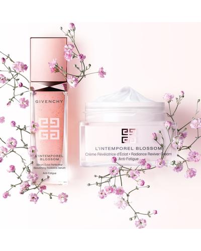 Givenchy L'Intemporel Blossom Beautifying Radinace Serum фото 5