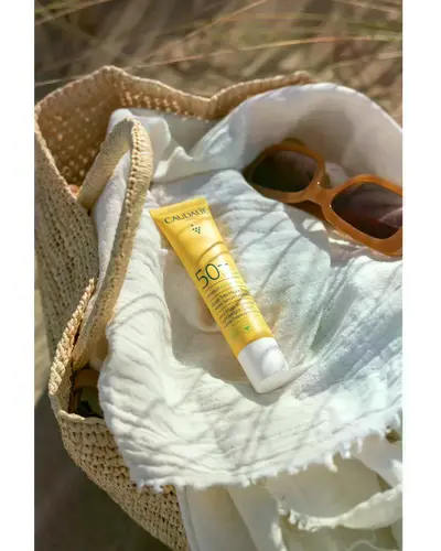 Caudalie Vinosun Protect Very High Lightweight Cream SPF50 + фото 1